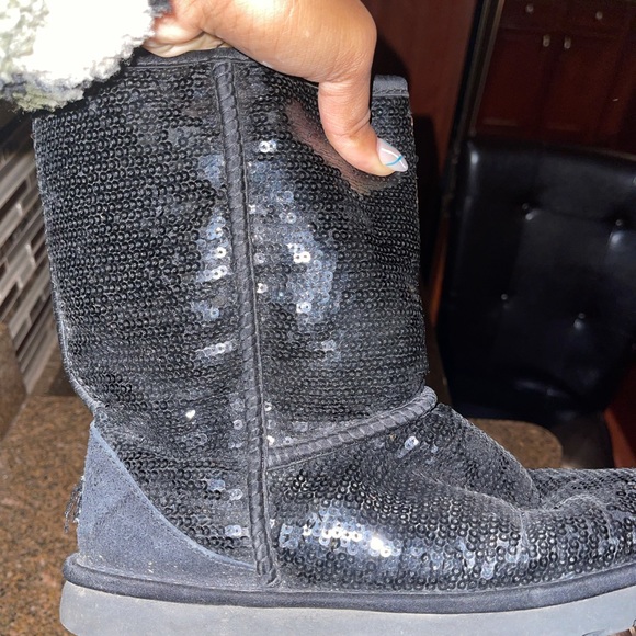 BLACK shimmery UGG BOOTS - Picture 11 of 12